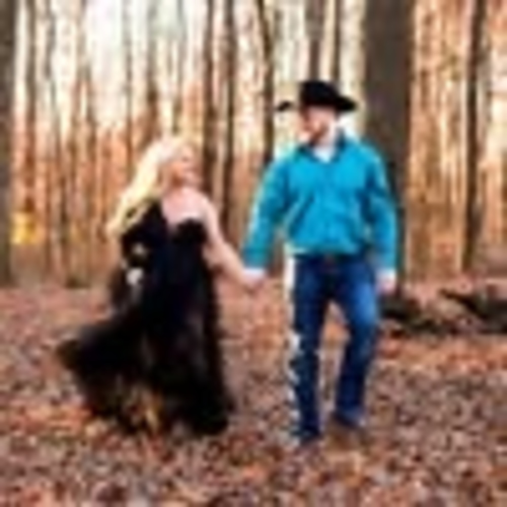 Meet your Posher, Dakota